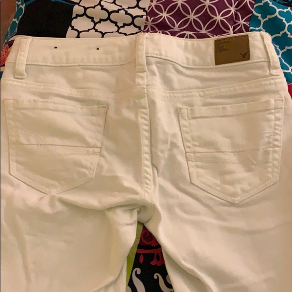 White jean shorts - Picture 3 of 3